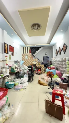 Bán Nhà riêng 3 Tầng , DT 80m2 có sẵn 80 m2 thổ cư giá 5.6 tỷ tại Đường Số 13A Phường Bình Hưng Hoà A Quận Bình Tân TP. Hồ Chí Minh