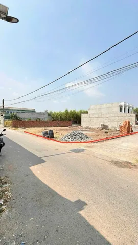 Gia đình anh chủ kẹt tiền cần bán lô đất góc 2 mặt tiền đường nhựa SHR