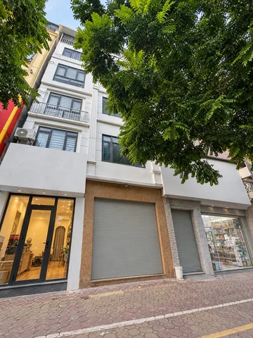 Cho thuê nhà 6 tầng THANG MÁY Mặt Phố TRƯỜNG CHINH. 35 triệu/ tháng. Ưu tiên: KD sạch, Spa, Showroom