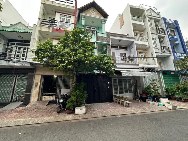 🏡 BÁN NHÀ MẶT TIỀN KHU PHÂN LÔ ĐỒNG BỘ – 3 TẦNG, 4PN – KẾ BÊN CHỢ PHẠM THẾ HIỂN