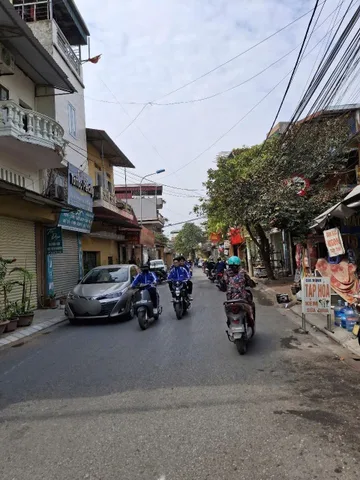Bán Nhà 3 Tầng Mặt Hồ Ngọc Lân, Mặt Chợ Yên, Kinh Bắc Mt 4m Dt 74m2 Giá 7 Tỷ lh e Điệp 0395777369