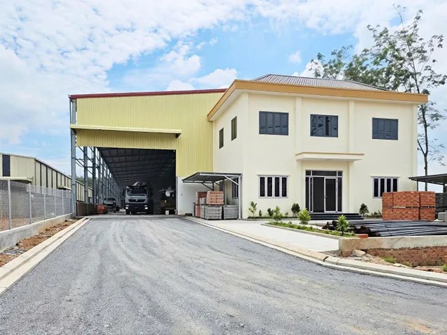 Cho thuê xưởng 2500m2 ngay KCN V.SIP giá 225 triệu Tân Uyên Bình Dương. S.X đa nghành nghề