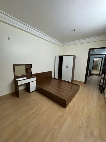 Cho thuê nhà ngõ 131 Nguyễn Thị Định, Thanh Xuân 55m x 5T THANG MÁY, Ô TÔ giá 26 triệu