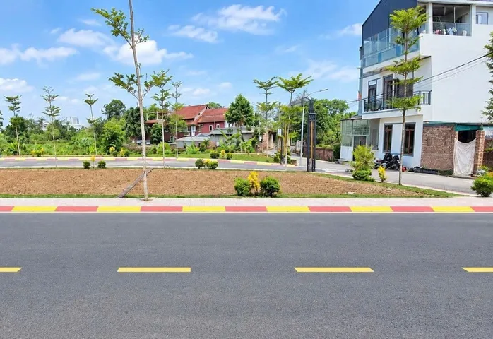 Bán Nhà riêng 150m2 có sẵn 150 m2 thổ cư giá 8.5 tỷ tại Xã Thạch Hoà Huyện Thạch Thất Hà Nội