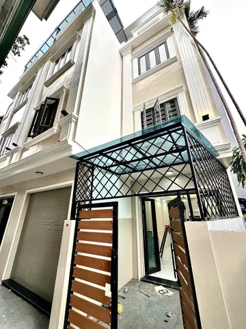 Chính chủ gửi bán căn nhà xây mới tại Lê Lai- Ngô Quyền