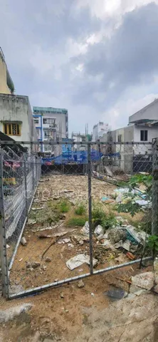 Thổ cư ngay trung tâm Him Lam; hẻm 4m cách hẻm xe tải 25m; ngang 4,55m xây dựng 5 tầng; di chuyển Q4, Q1 rất gần
