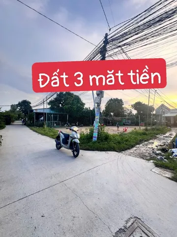 Bán Đất 300m2 có sẵn 300 m2 thổ cư giá 3 tỷ tại Xã Đức Hòa Hạ Huyện Đức Hòa Long An