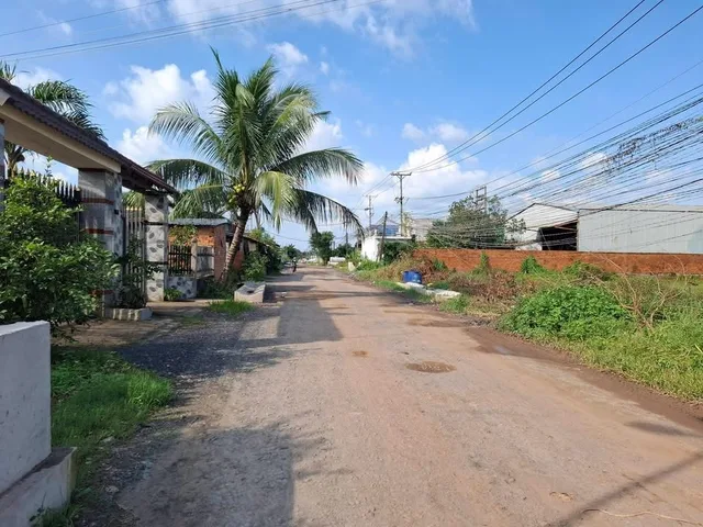 Mặt tiền nhựa ấp rừng sến 10x78m
Đang lên nhựa mở rộng đường