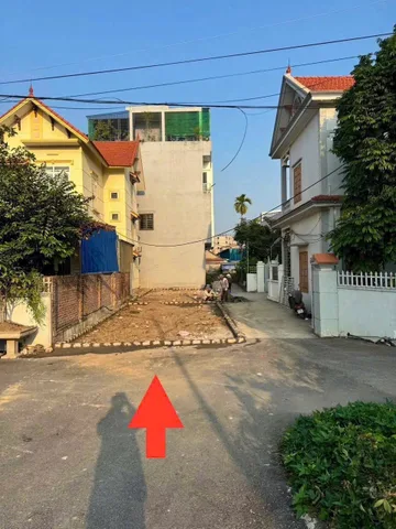 Bán51.5m lô góc giá 2 tỷ tại Thuỷ Sơn được nhựa2 ô tô tránh nhau cạnh Khâu Da.l/h:076.231.9990 e Thúy