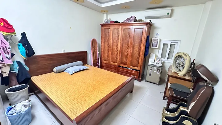 MỄ TRÌ THƯỢNG - NAM TỪ LIÊM. 45M2 5 TẦNG CHẮC CHẮN. SỔ ĐẸP NHỈNH 11 TỶ.