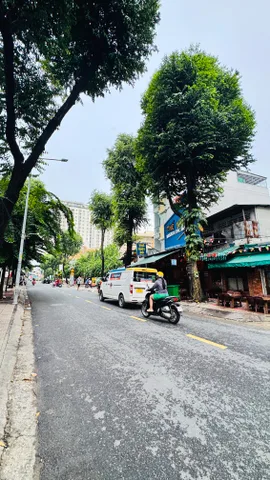 BÁN NHÀ MẶT TIỀN VĨNH KHÁNH 2 TẦNG QUẬN 4