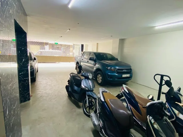 Bán Nhà 5 tầng Đường Số 9  Bình Tân