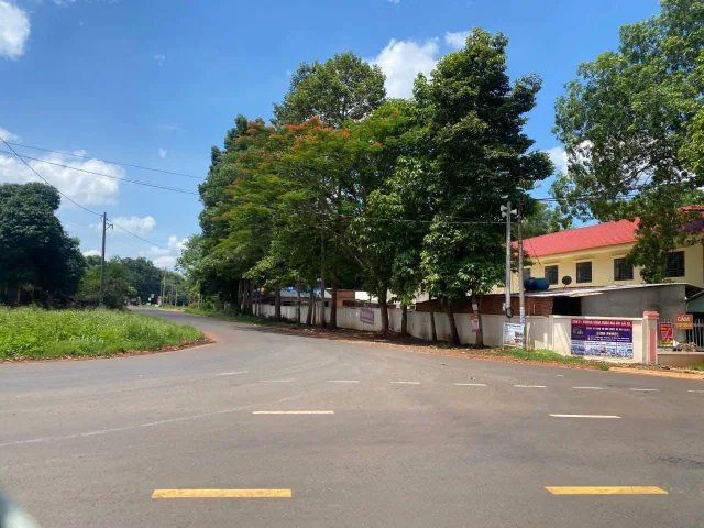 KẸT TIỀN BÁN GẤP LÔ ĐẤT 500M2 ĐẤT NGAY KCN, SÁT CHỢ DÂN CƯ ĐÔNG TIỆN XÂY TRỌ 545TR