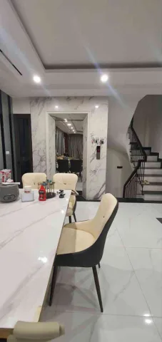 Bán Nhà riêng 74m2 có sẵn 74 m2 thổ cư giá 18 tỷ tại Đường Ngọc Thụy - Phường Bồ Đề Hà Nội