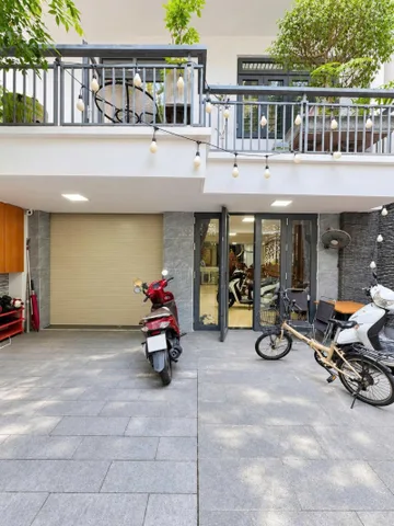 Bán Nhà 118m2- 4 lầu - ngang hơn 6m chỉ 26 tỷ ngay Yên Thế sát Sân bay TSN