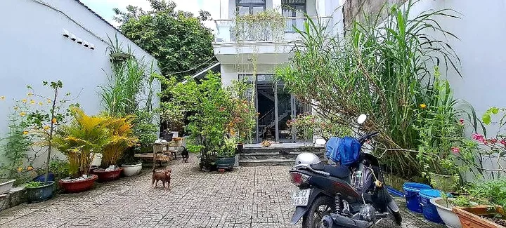 NGUYỄN ĐỨC THIỆU P.DĨ AN - VILLA 3 TẦNG 267M2 NGANG 9,5M, SÂN Ô TÔ - 12,9 TỶ
