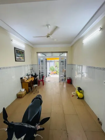 * Bán kính 50m chợ, siêu thị, khách sạn, trường học, nhà hàng ….