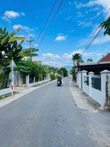 Nhà Diên An gần đường Huỳnh Thúc Kháng giá tốt mua ở. Dt 203.8m2. Giá 2.6 tỷ