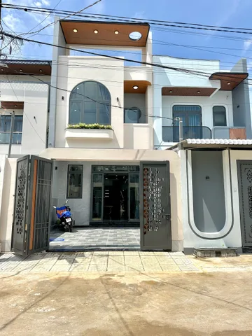 Bán nhà đẹp 2 tầng full nội thất, nhà 4 PN, gần ngã 3 Mỹ Hạnh