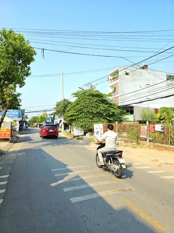 🌴 Bán Đất 549m2 có sẵn 250 m2 thổ cư giá 26.5 tỷ tại Đường Võ Văn Hát Phường Long Trường Quận 9 TP. Hồ Chí Minh.