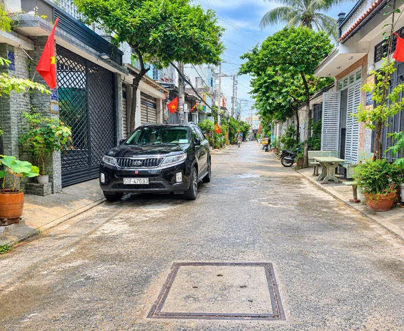 Bán Nhà riêng 60m2 có sẵn 60 m2 thổ cư giá 5.9 tỷ tại Đường Trương Thị Hoa Phường Tân Thới Hiệp Quận 12 TP. Hồ Chí Minh