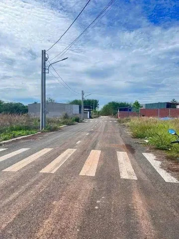 CHỦ CHUYỂN NƠI SINH SỐNG, CẦN BÁN LẠI ĐẤT THỔ CƯ ĐỐI DIỆN CHỢ, GẦN TRƯỜNG HỌC CẤP 123 – CHỈ 630TR.