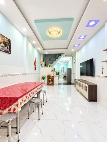 Chỉ 5.2 tỷ nhà đẹp giáp khu Tên Lửa ,DT(72M²),hẻm ô tô,vào ở ngay
(Kk2410).