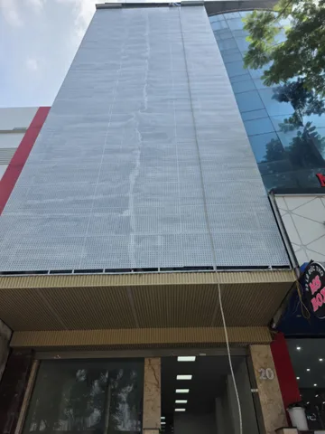 Cho thuê nhà mới xây dựng VIP mặt phố Nguyễn Đình Hoàn, Cầu Giấy, Hà Nội