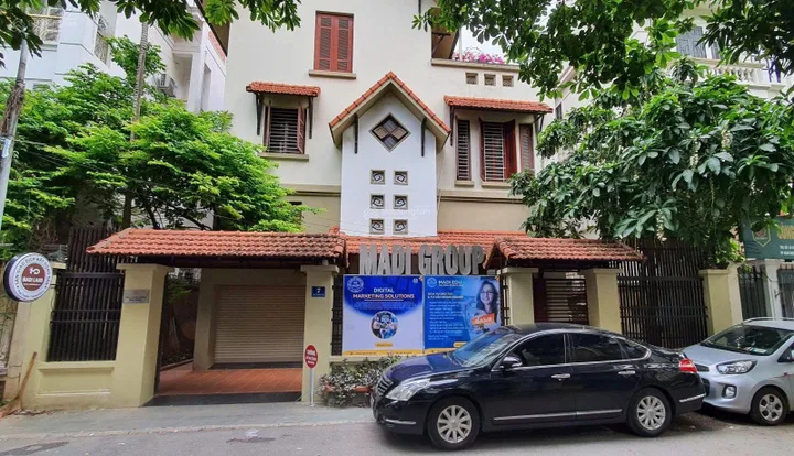 Cho thuê nha riêng mặt phố Nguyễn Khang, Cầu Giấy, Hà Nội