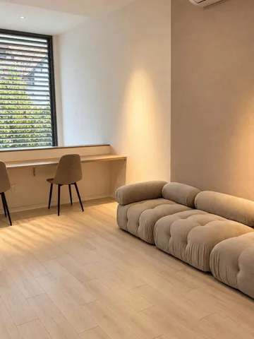 Cho thuê biệt thự Nguyễn Văn Hưởng Thảo Điền nội thất hiện đại