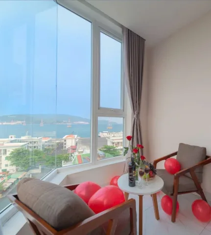 Cần bán gấp khách sạn mặt tiền đường Trần Phú, Phường Vĩnh Nguyên tại trung tâm TP. Nha Trang. DT 290m2. Giá 30 tỷ