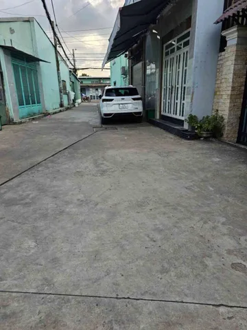 BÁN NHÀ MỚI ĐẸP TỈNH LỘ 10 HẺM XE TẢI, 72M² CHÀO 4,X TỶ