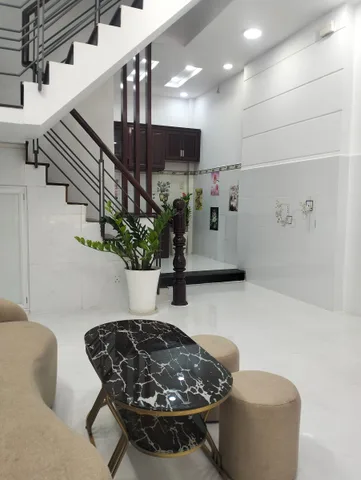 Sát mặt tiền - đường số 4 - tiểu học Bình Long - 33m2 - 3 tầng + ST - 3 ty 35o