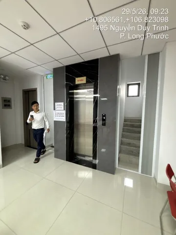 Cho thuê từng sàn (15-20tr) hoặc cả toà nhà 2 mặt tiền (80tr) 1505 Nguyễn Duy Trinh, Q9, TP Thủ Đức 800 m2, có thang máy, PCCC.