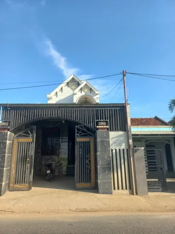 Bán Nhà 2 tầng mặt tiền quốc lộ 29 nối dài 175m giá 2.8 tỷ tại Xã Hòa Tân Đông Huyện Đông Hòa Phú Yên