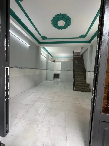 🏡 BÁN NHÀ 2 TẦNG ĐƯỜNG ĐÔNG HỒ, QUẬN 8 – 2PN – NGAY CẦU CHÁNH HƯNG