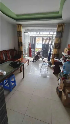 CHỦ GIẢM SÂU 500tr.Khách trả là chốt.
 Nhà đẹp 3 tầng .Đ. LK 4-5.Bình Tân