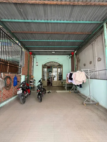 Nhà cấp 4 Phú Hoà cũ (phường Phú Lợi-TP.HCM) đường oto nhánh hẻm 147 Nguyễn Thị Minh Khai