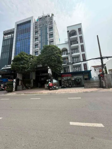 Nhà 3 Tầng Mặt Tiền Đường Nguyễn Xí, DT 459m2 có sẵn 387 m2 thổ cư giá 110 tỷ tại Đường Nguyễn Xí Phường 26 Quận Bình Thạnh TP. Hồ Chí Minh