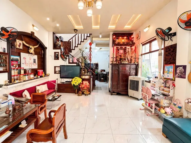 KẾ NGUYỄN VĂN LINH CẦU TÂN THUẬN 2, 100M2 NGANG 5M 3 TẦNG, 4PN, 5.9 TỶ