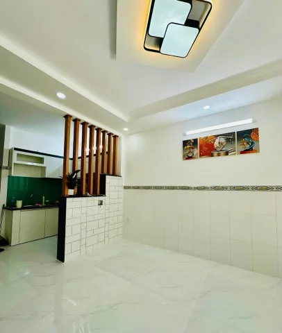 - Vị trí đẹp ngay Lê Văn Quới - Gò Xoài. Giáp Tân Phú và Aeon chỉ trong vòng 5 phút. Xung quanh đầy đủ tiện ích: trường chợ, siêu thị...