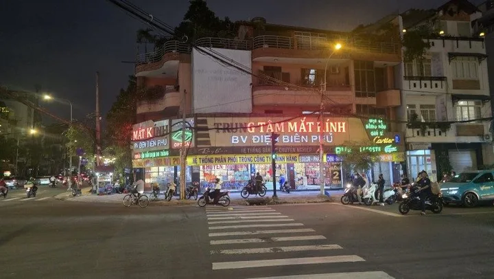 CHDV sổ A4 mặt tiền Đinh Bộ Lĩnh, P.26, Bình Thạnh, 4x20m, cấp 4, chỉ 18 tỷ