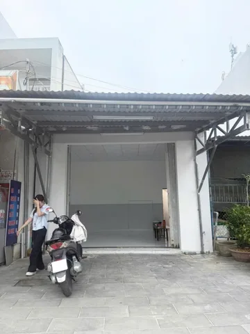 Lô đất hiếm tại mặt tiền đường Thích Quảng Đức, VCN Phước Hải, Nam Nha Trang - Có sẵn Nhà Cấp 4. Dt 91.4m2. Giá 12.5 tỷ