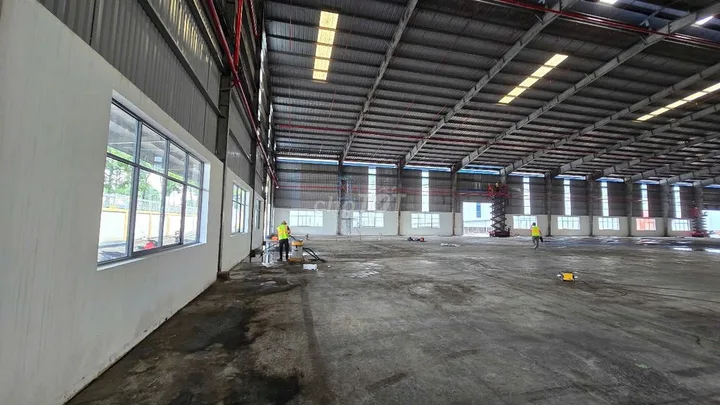Cho Thuê Xưởng 2800m2 + 3700m2 Tân Uyên , PCCC tự động ,Giấy tờ đầy đủ lh