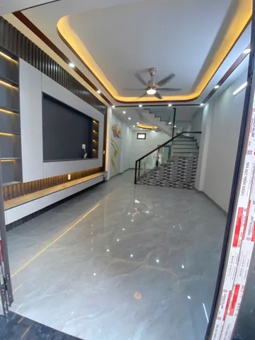 🕌 NHÀ 3 TẦNG VỪA HOÀN THIỆN MỸ TRANH – AN DƯƠNG | 41,7M² | 2,05 TỶ 🕌

✨ Căn nhà mới hoàn thiện dành cho gia đình cần dọn về ở ngay tại khu Mỹ Tranh.
Diện tích 41,7m², xây 3 tầng, thiết kế gọn gàng với 3 phòng ngủ và đầy đủ công năng sinh hoạt.

⭐️ NH