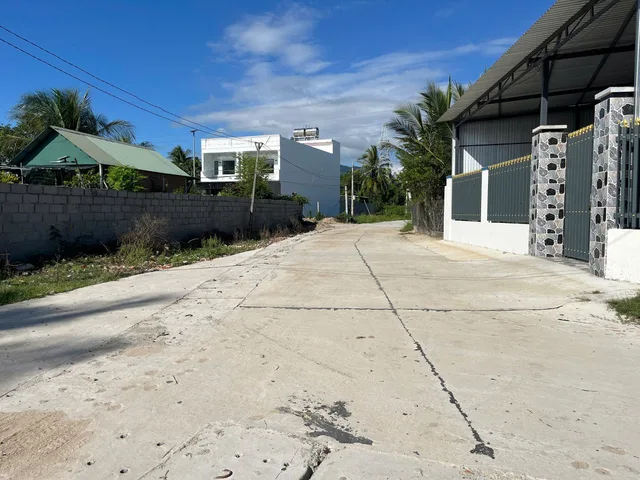 🔥 1 TỶ 350 TRIỆU | HÒA TIẾN – BẮC CAM RANH | NGANG 6M | FULL THỔ CƯ | KHU DÂN CƯ SẦM UẤT 🔥