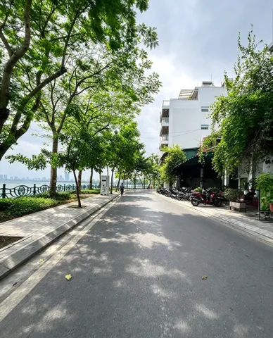 BÁN SIÊU PHẨM MẶT PHỐ MẶT HỒ TÂY VIEW TRIỆU ĐÔ-DT 108M2 5 TẦNG MT 6.8M-GIÁ 106.8 TỶ