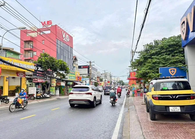 Bán Nhà riêng 74m2 giá 4.7 tỷ tại Đường Nguyễn Văn Tăng - Chọn - Phường Long Bình TP. Hồ Chí Minh