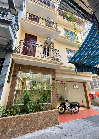 Cho thuê nhà ngõ 472 LẠC LONG QUÂN, Tây Hồ. 17.5 triệu/tháng. Ưu tiên: Hộ Gia đình, Văn phòng, KD Onl
