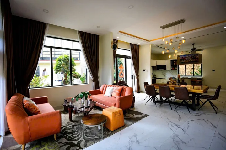 Cho thuê biệt thự du lịch có sân vườn 1000m2 giá 35 triệu tại Đường Hà Huy Tập Phường 3 Thành phố Đà Lạt Lâm Đồng